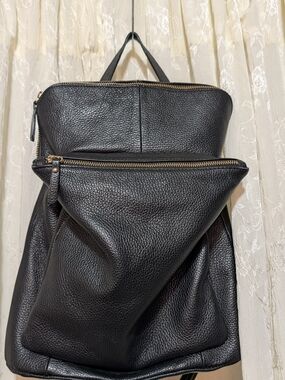 Italian Leather l. Credi Backpack Crossbody